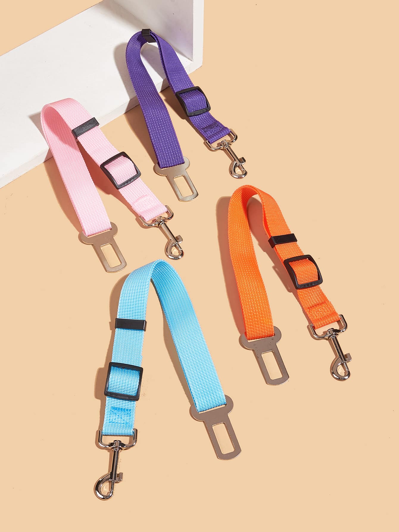 1入組可調節隨機色寵物汽車安全帶