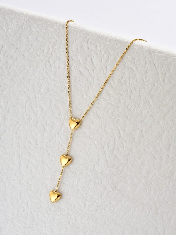 Een Japanse en Koreaanse stijl mode elegante eenvoudige drie liefde kwastjes dames roestvrij stalen ketting sleutelbeen ketting geschikt voor dagelijks gebruik Valentijnsdag, moeder, moeder, Moederdag, cadeau
