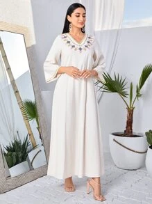 Modelyn Floral Embroidery V Neck Modest Dress Long Evening Dresses - White - View 6