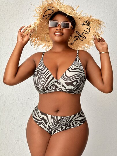 SHEIN Slayr 大尺碼全版印花比基尼套裝，適用於夏季海灘
