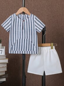 SHEIN 小男童條紋圖案袋鼠口袋T恤和短褲 - 藍白色 - 查看 1