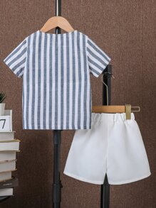 SHEIN 小男童條紋圖案袋鼠口袋T恤和短褲 - 藍白色 - 查看 2