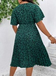 SHEIN Clasi 大碼豹紋印花蝴蝶袖繫腰帶連衣裙 - 墨綠色 - 查看 3