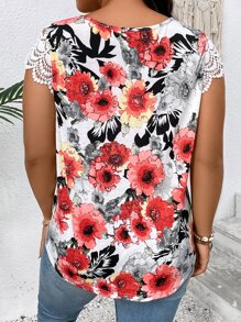 SHEIN Holidaya 大碼印花拼接水溶蕾絲T恤 - 彩色 - 查看 2