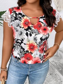 SHEIN Holidaya 大碼印花拼接水溶蕾絲T恤 - 彩色 - 查看 3