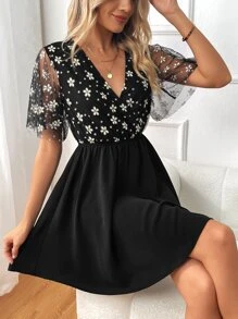 SHEIN Clasi 印花網紗拼接蝴蝶袖連衣裙 - 黑色 - 查看 1