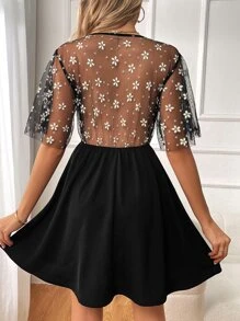 SHEIN Clasi 印花網紗拼接蝴蝶袖連衣裙 - 黑色 - 查看 2