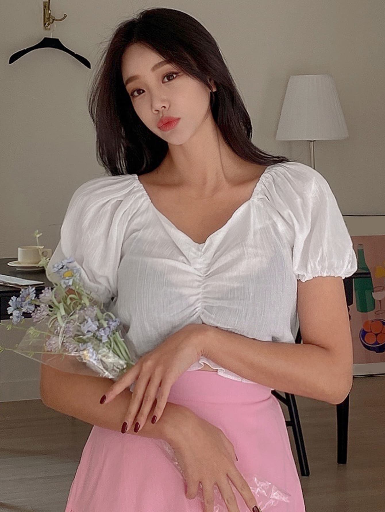 DAZY 素色前收褶泡泡袖短款襯衫 - 白色 - 查看 1