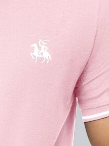 Manfinity Homme 男士人像和馬印花條紋飾邊POLO衫 - 淺粉色 - 查看 3