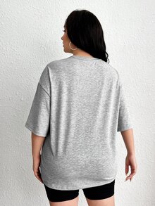 SHEIN EZwear Áo thun Plus size Đồ họa Lá thư Giải trí - Màu Xám nhạt - Xem 2
