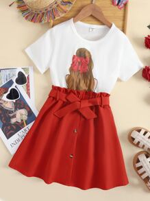 青少女圖形t卹和紙袋腰帶裙