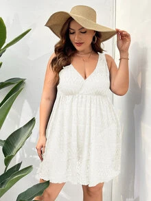 Plus Eyelet Embroidery Split Thigh One Piece Swimsuit - White - View 5