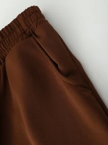 Manfinity EMRG 男士標語圖案T恤和短褲