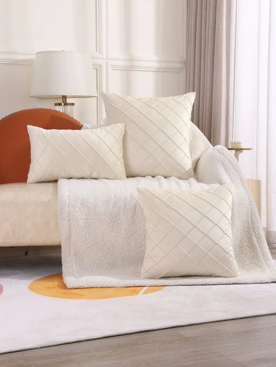 1 件柔軟毛絨手工褶皺枕套 - 米色 - 查看 1