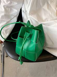 1pc Mini Bucket Handbag, Fashionable Casual Woven Design, High-End Feel, Versatile Commuting Crossbody Bag, Niche Small Shoulder Bag Suitable For Daily Use