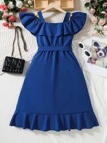 Rochie pentru fete cu umeri reci cu volane