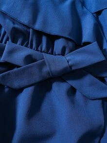 Rochie pentru fete cu umeri reci cu volane