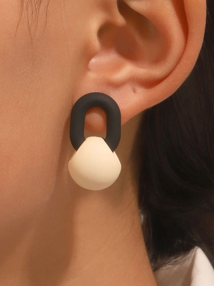 Two Tone Geometric Decor Earrings