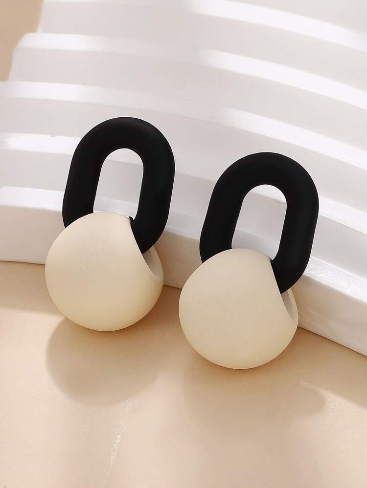 Two Tone Geometric Decor Earrings