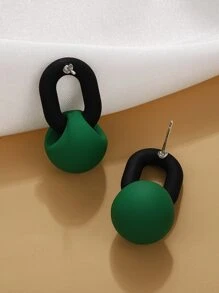 Pendientes de dos tonos con diseño geométrico