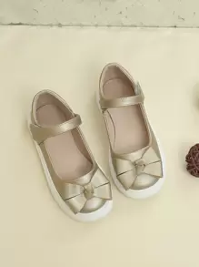 運動板鞋適用於女孩金屬質感蝴蝶結裝飾踝帶運動鞋