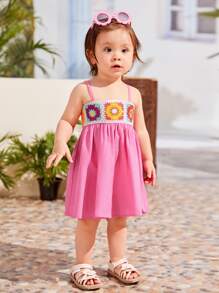 SHEIN Đứa bé gái Hoa Crochet trang trí Váy Dây - Hồng - Xem 3