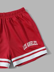 SHEIN Young Boy Letter Graphic Tee & Striped Trim Shorts - Red - View 4