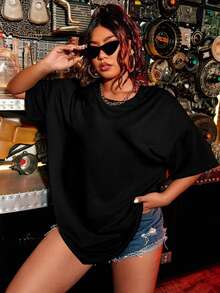 Flirla Plus Skull Print Drop Shoulder Tee - Black - View 4