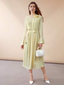 MOTF PREMIUM Đầm Midi Họa Tiết Hoa 3D - Màu vàng - Xem 3