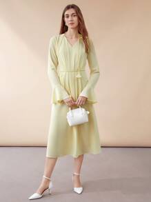 MOTF PREMIUM Đầm Midi Họa Tiết Hoa 3D - Màu vàng - Xem 6