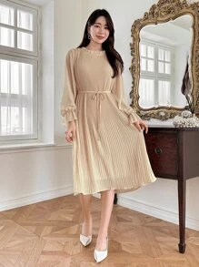 DAZY 素色荷葉袖腰帶百褶下擺連衣裙 - 杏色 - 查看 5