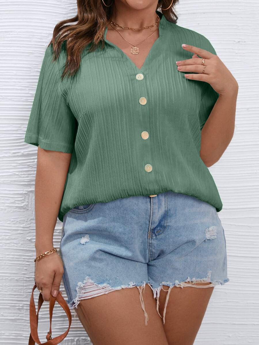 SHEIN LUNE Plus Solid Button Front Shirt - Green - View 1