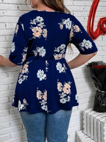 SHEIN Clasi Große Größe Floraler Muster Spitzenbesatz Gürtel T-Shirt Grafik T-Shirts Damen Oberteile