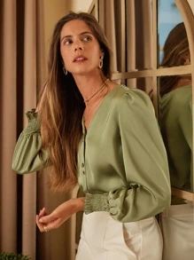 SHEIN Frenchy V領前紐扣泡泡袖襯衫 - 橄欖綠 - 查看 4