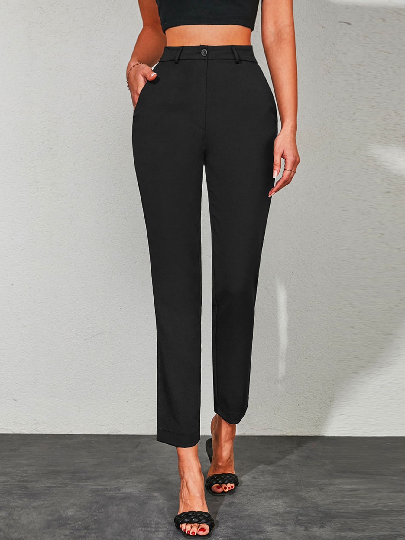 Solid Slant Pocket Cropped Suit Trousers - Black - View 1