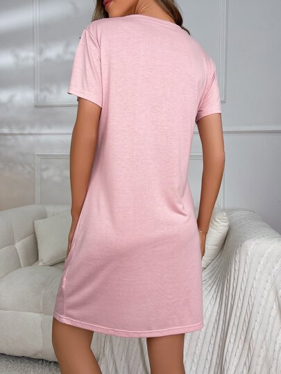 Roze Short Knitted Sleepshirt Heart Graphic Round Neck Zachte Touch Fabric view 2