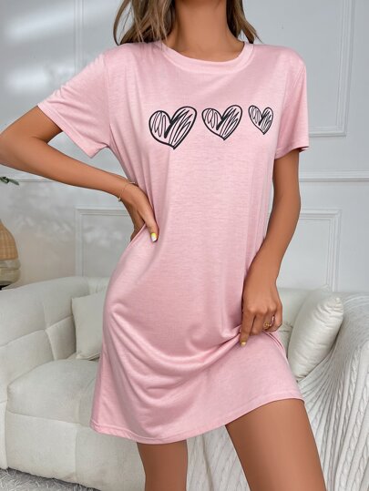 Roze Short Knitted Sleepshirt Heart Graphic Round Neck Zachte Touch Fabric view 3