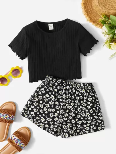 SHEIN 年輕女孩萵苣邊修飾t恤和小花印花短褲