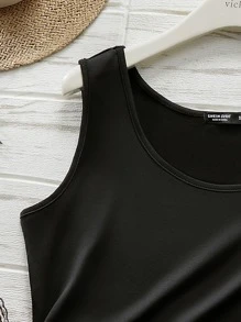SHEIN LUNE 大碼素色短款背心 - 黑色 - 查看 3