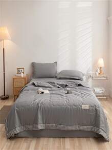 1pc Gray Quilt, Fabric Contrast Gingham Binding Label Decor Bedspread For Home - Grey - View 1