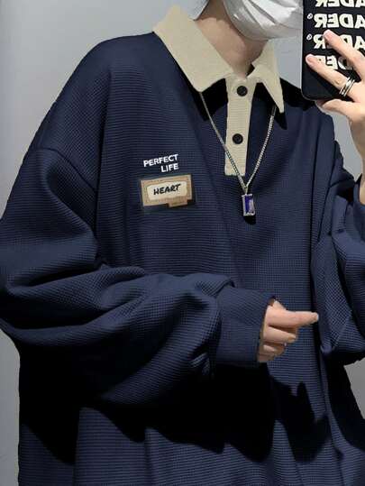 Weit Geschnittenes Herren Polo-shirt Mit Nach Unten Geneigten Schultern Und Buchstaben Grafiken