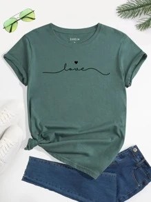 SHEIN Essnce Camiseta con estampado de letra y corazón - Verde Oscuro - Ver 1