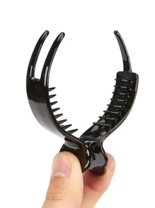Minimalist Hair Claw - Black - View 1