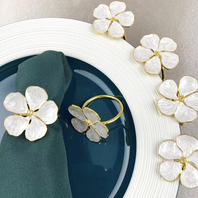 6 ชิ้น โลหะผสมสังกะสี ผ้าเช็ดปาก ทันสมัย รูปร่าง ดอกไม้ แหวนผ้าเช็ดปาก สำหรับ เครื่องใช้บนโต๊ะอาหาร โต๊ะ