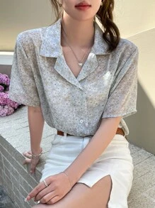 DAZY Allover Floral Print Button Front Shirt Cruise Women Outfits Vacation Outfits Women - Baby Blue - View 5