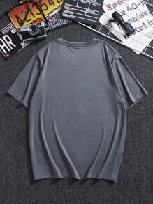 Manfinity Hypemode Men Cartoon & Slogan Graphic Tee - Grey - View 2