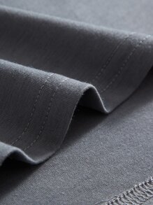 Manfinity Hypemode Men Cartoon & Slogan Graphic Tee - Grey - View 3