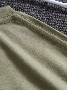 Hombres Camiseta con estampado de slogan - Verde militar - Ver 4