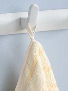 1pc Striped Pattern Face Towel, Minimalist Polyester Face Cleaning Towel For Bathroom - Yellow - View 7