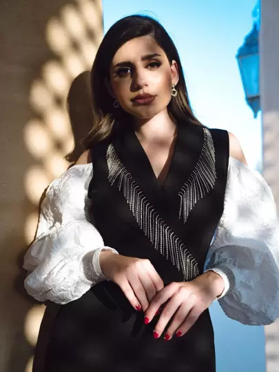 Modelyn 撞色挖肩流蘇邊緊身洋裝